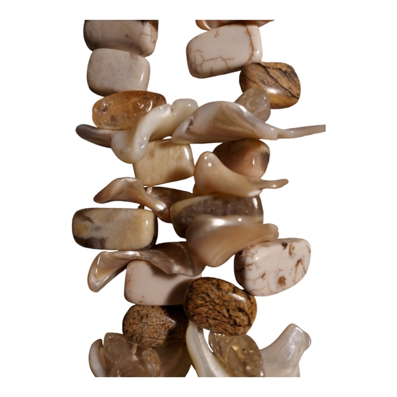 NWOT Neutral Colored Stone Necklace OS - Picture 8 of 9